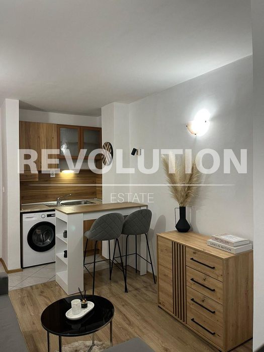 Едностаен апартамент в района на Лятно кино!