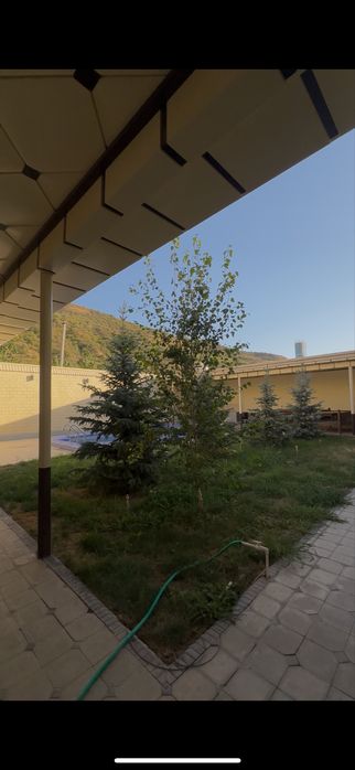 Dacha sotiladi srochna