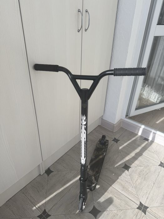 Самокат трюковой