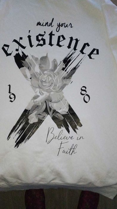 Мъжки нови тениски, суитчър