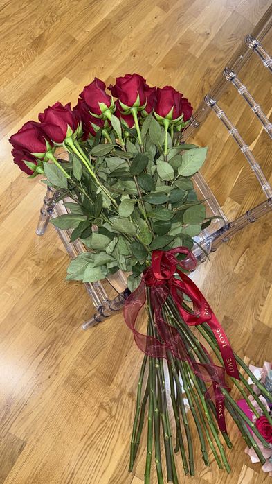 Букет красных роз