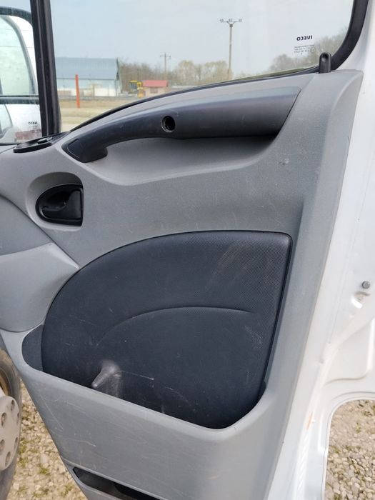 Vând IVECO DAILY 50C15 Platformă Detarat