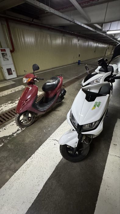Продам скутеры М8 и Хонда Дио