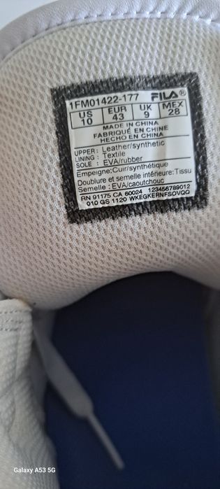 Adidași baieti albi