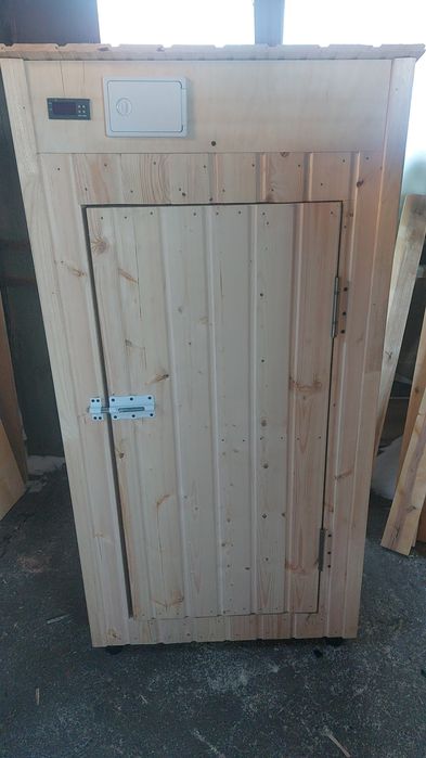 Продам коптильню.
