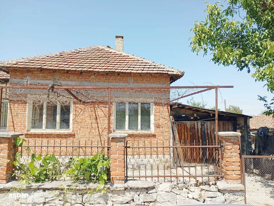 Къща в село Синапово