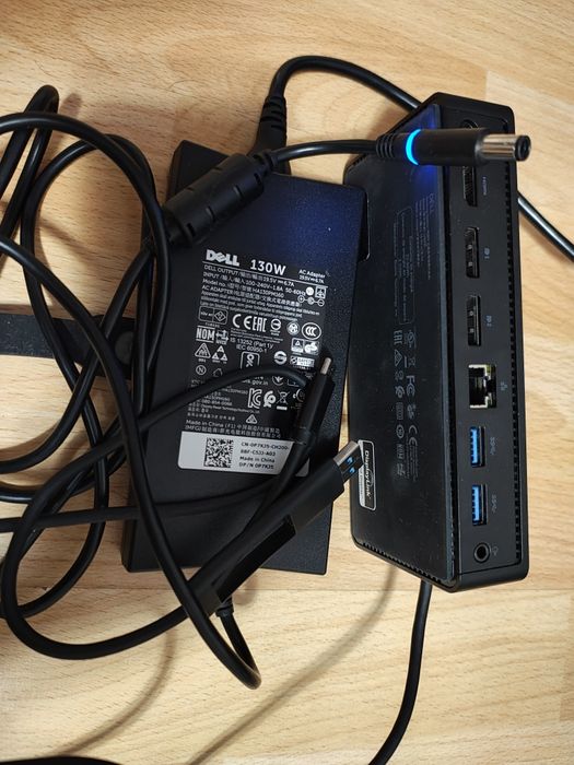 Dell D6000 Docking Station
