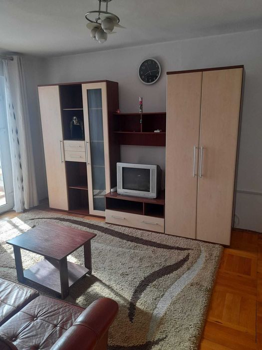 Inchiriez apartament 2 camere