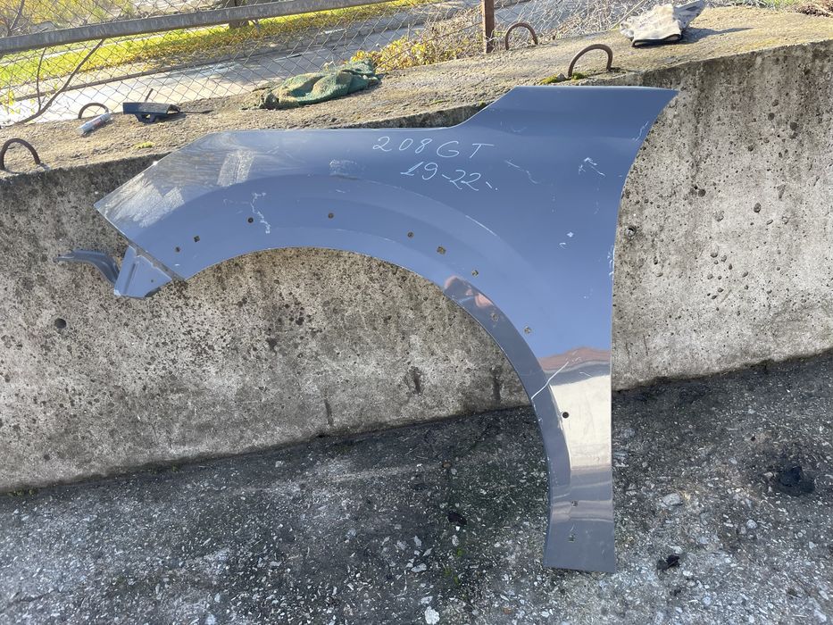 Ляв калник за Peugeot 208 GT Пежо 208 ГТ 2019-2025г