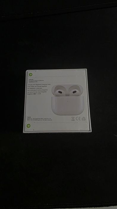 Apple AirPods3 (generatia 3)