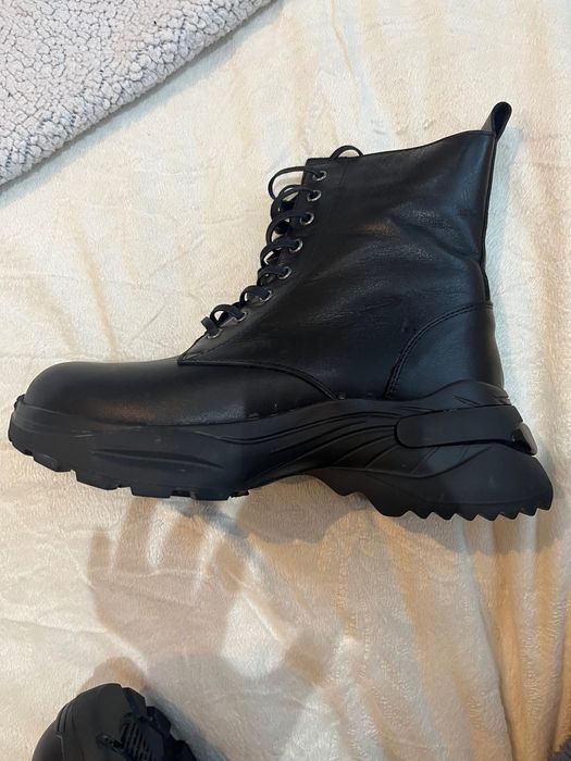 Продавам боти естествена кожа, номер 41, произведени от Matisa Bari