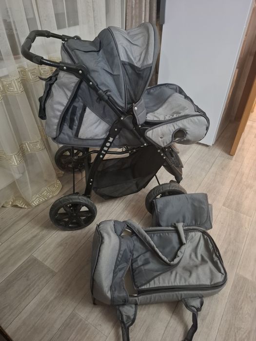 Продам дескую коляску.