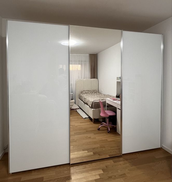 Dressing/ Dulap 270/222/69 cm 3 usi culisante sticla alba/oglinda