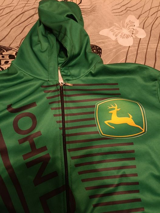 John Deere суичър