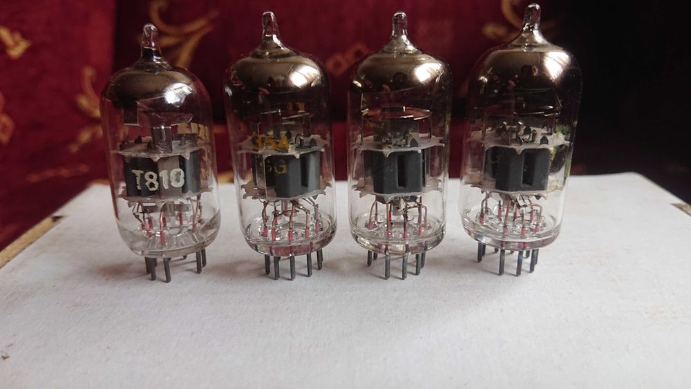 Нови радиолампи TESLA PCC88.