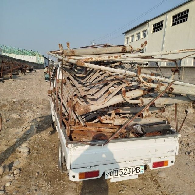 9000 SUM. Metallom b/u Metalom olamiz Металлом б/у Металом переработка