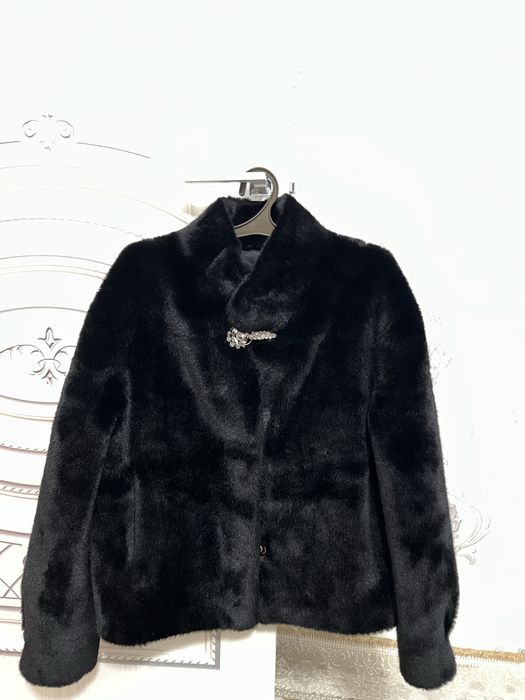 Полушубка новая,кароткая