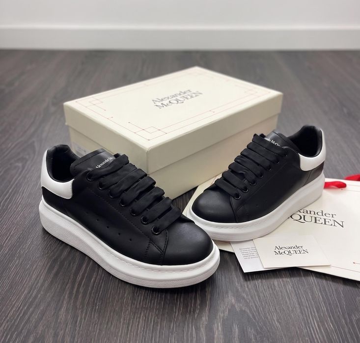 Adidasi Alexander McQueen Negru Alb - Full Box