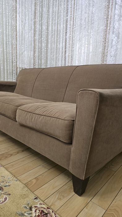 Диван для гостиной