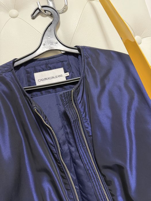 Продам куртку Calvin Klein оригинал