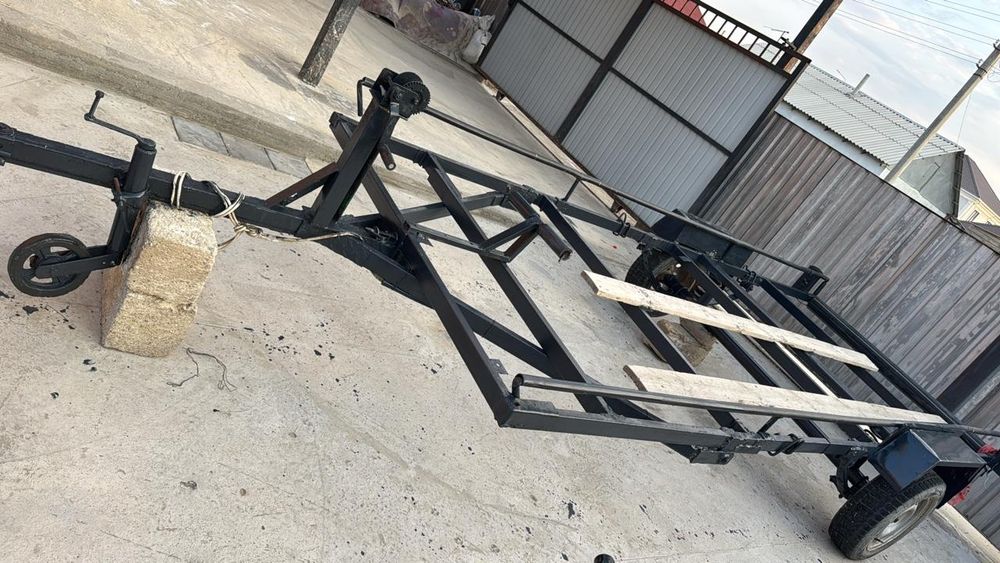 Продам  прицеп для лодки