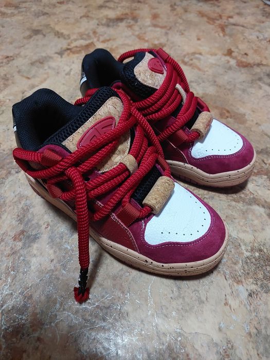 Кроссовки дутыши