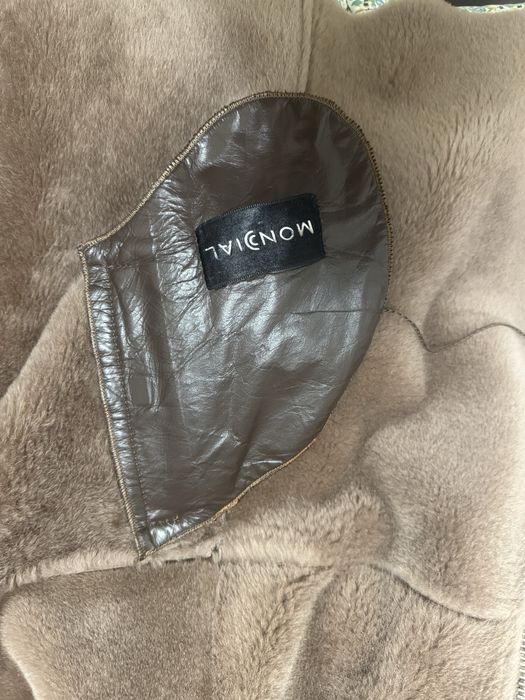 Продам дубленку Mondial