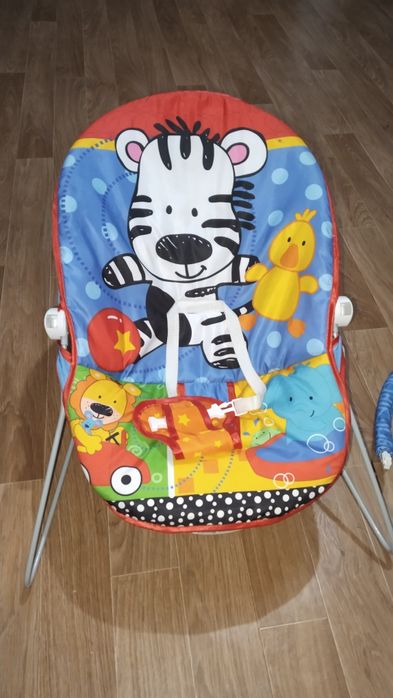 Продам шезлонг детский