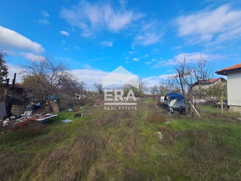 Урегулиран поземлен имот за продажба, в с. Приселци, обл. Варна, в бли