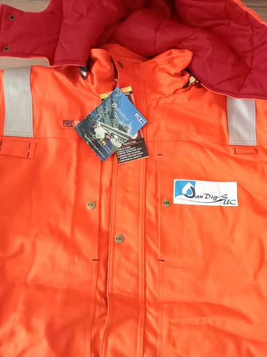 Спец куртка новая