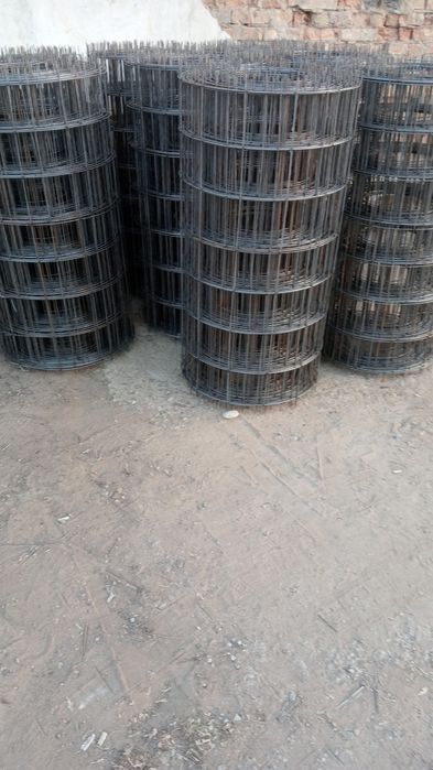 Сетка для ограждения и для строики