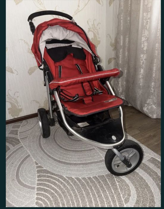 Продам детскую коляску.