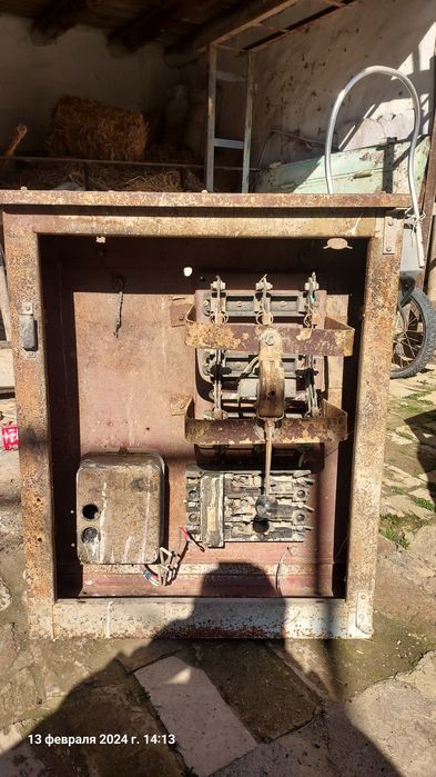 Рубилник ва яшшик сотилади уч фазаники