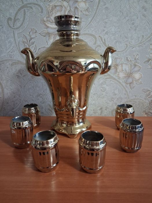 Продам самовар с бокальчиками