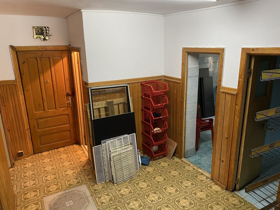 Apartament 4 camere, spatiu comercial