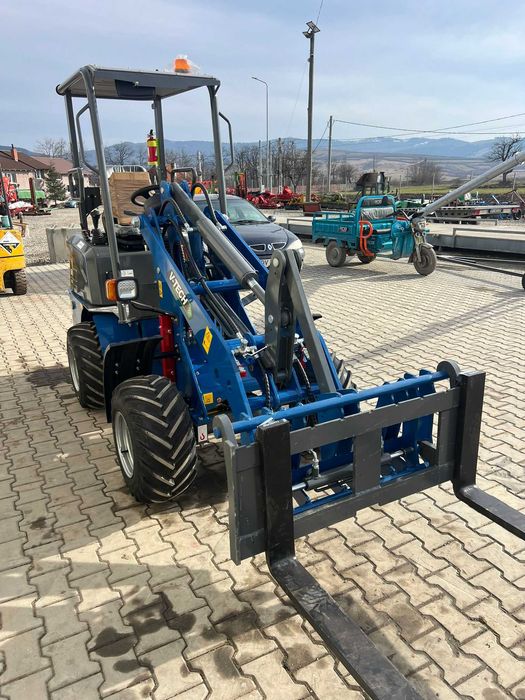 Încărcător electric V-Tech 606 - ridica 1100 kg  + Atasamente (Nou) + Video