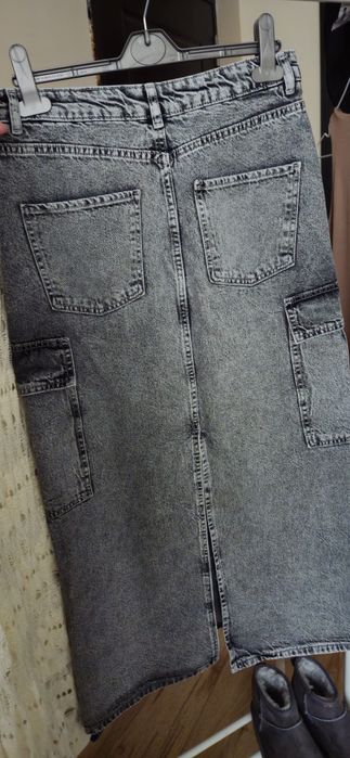 Нова дънкова пола Stradivarius