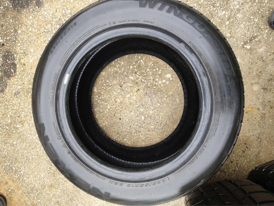 Гуми зимни 225/55/16 NEXEN