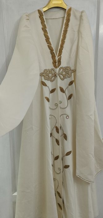 Продам на ұзату наряды