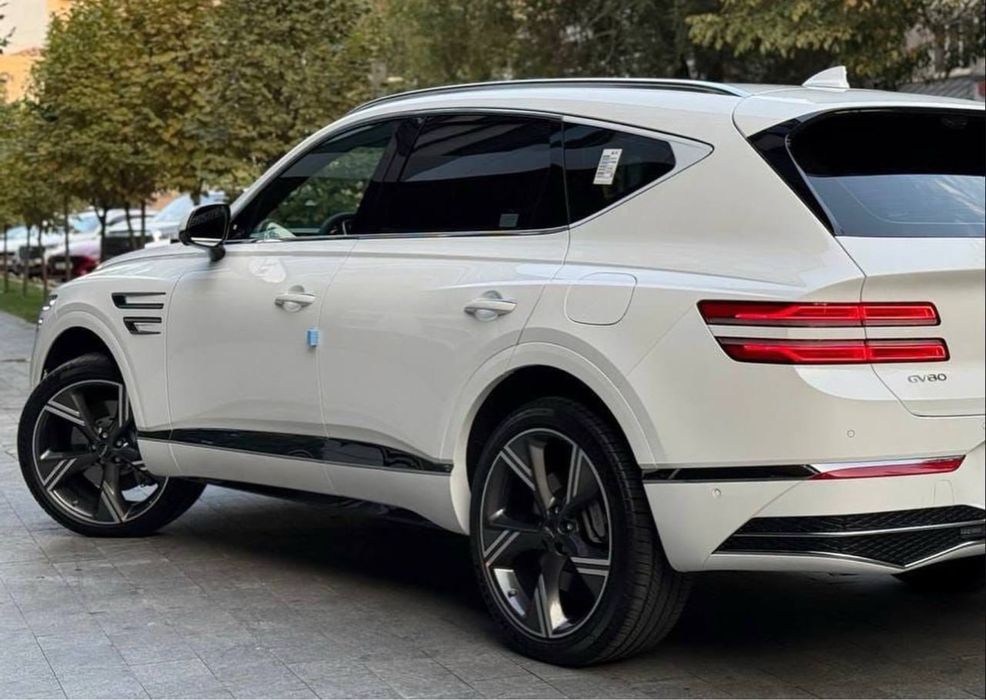 Genesis GV80 2025 год