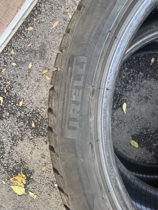 Vând 2 anvelope Pirelli Sottozero 3 245/40 R19