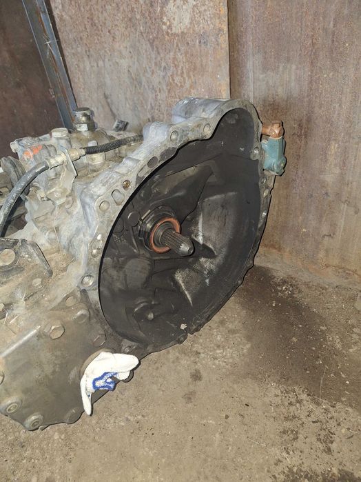Продам механическую кпп 3VZ TOYOTA