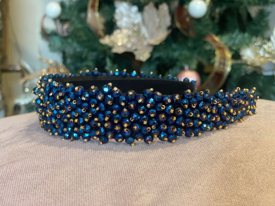 Диадема с кристали и мъниста