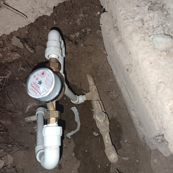 Сантехник Santexnika 24/7 xizmati ustanovka katyol kirmashina unitaz