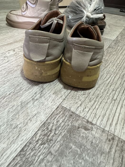 Продам обувь в отличном состоянии