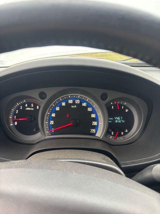 Isuzu DMX  autoutilitară