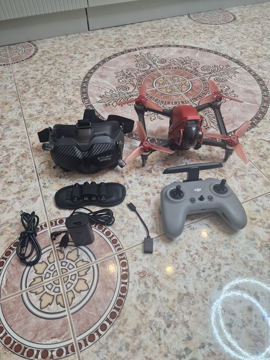 Срочно Продам DJI FPV Combo дрон