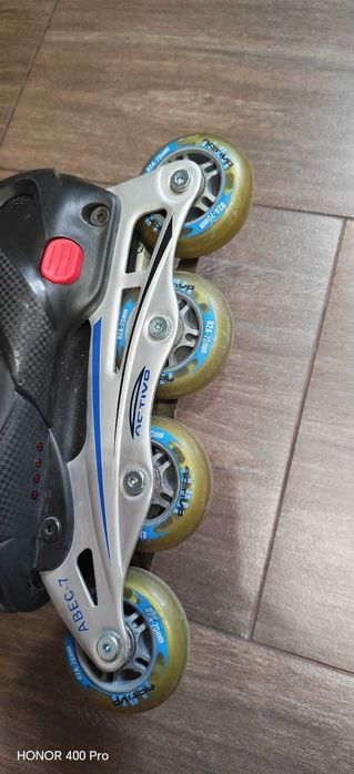 Раздвижные роликовые коньки