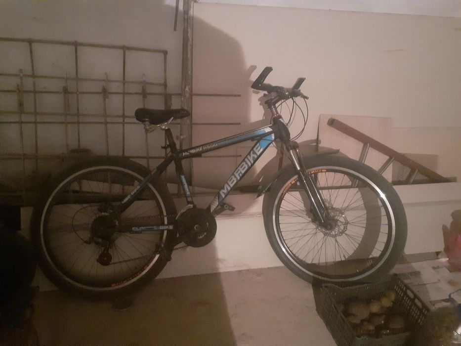 Velaseped skorsnoy ko'rilayotgan qo'yilishi kere va
