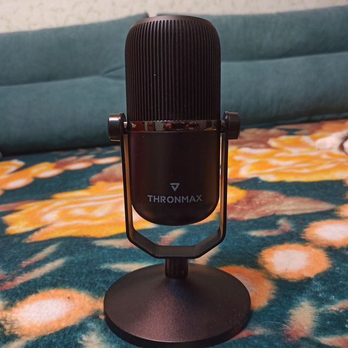 Продам студийный микрофон Thronmax Mdrill Zero M4